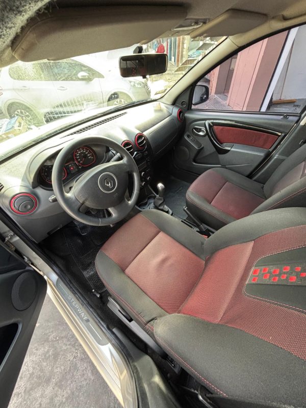 Renault Sandero Stepway 1.6 Confort 105cv - Imagen 12