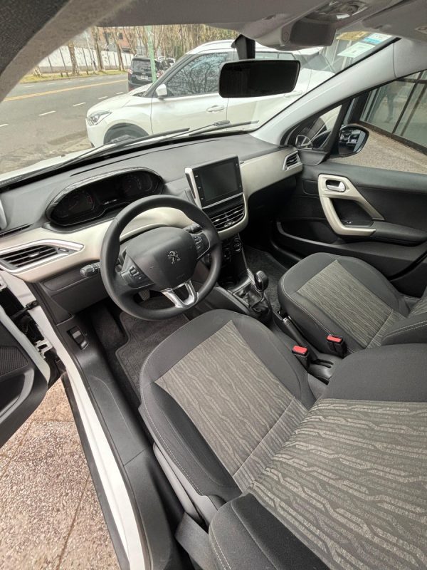 Peugeot 2008 1.6 Allure - Imagen 14