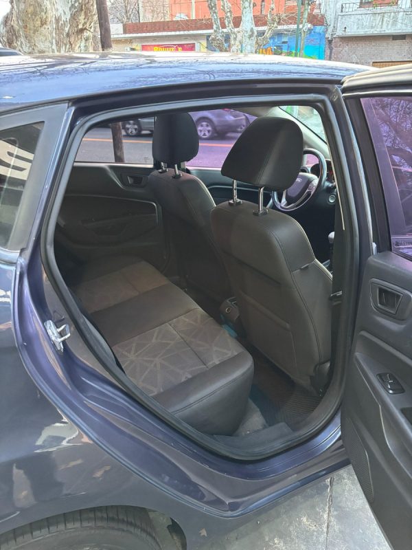Ford Fiesta Kinetic 1.6 Design 120cv Titanium - Imagen 18