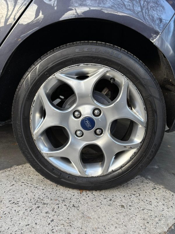 Ford Fiesta Kinetic 1.6 Design 120cv Titanium - Imagen 10