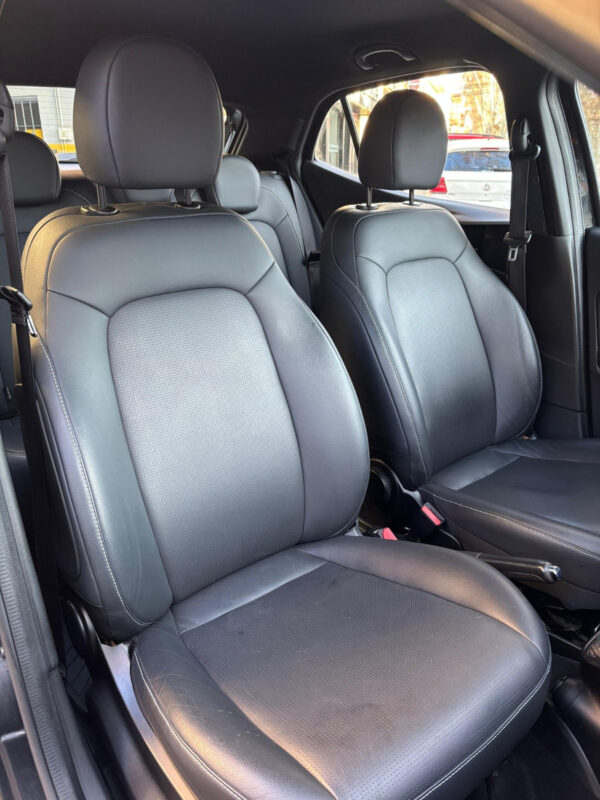 Fiat Argo 1.8 Hgt - Imagen 12