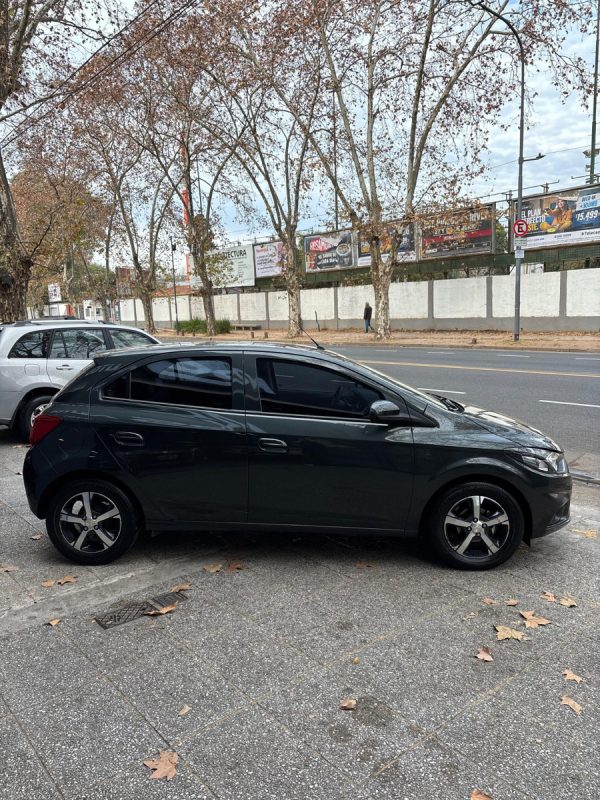 Chevrolet Onix 1.4 Ltz At 98cv - Imagen 5