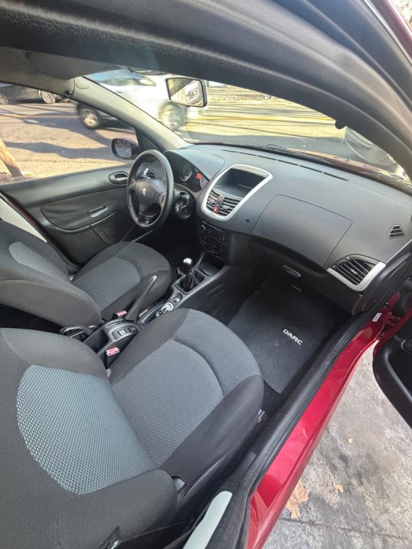 Peugeot 207 1.4 Sedan Xs - Imagen 15