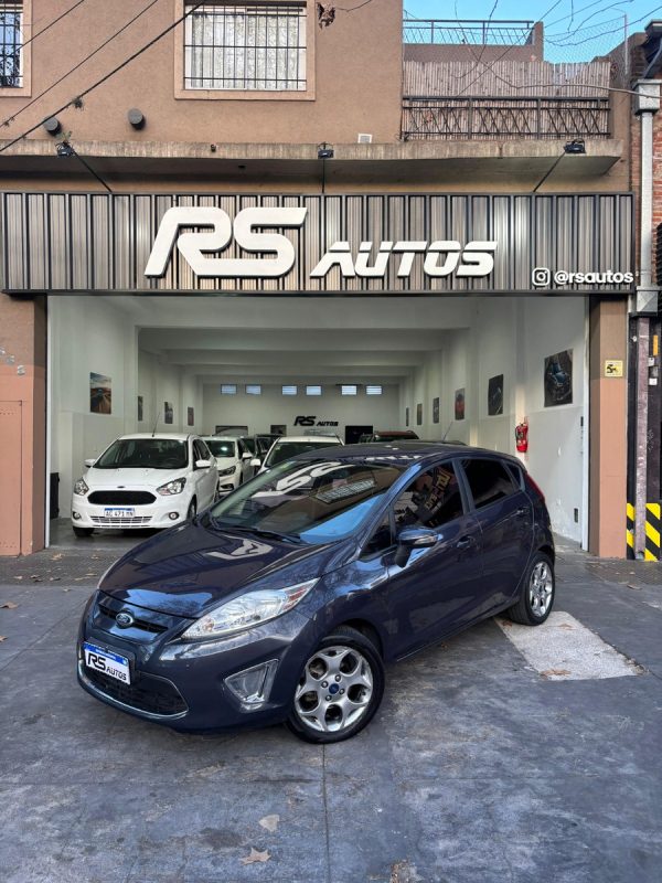 Ford Fiesta Kinetic 1.6 Design 120cv Titanium