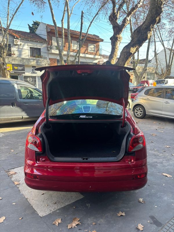 Peugeot 207 1.4 Sedan Xs - Imagen 12