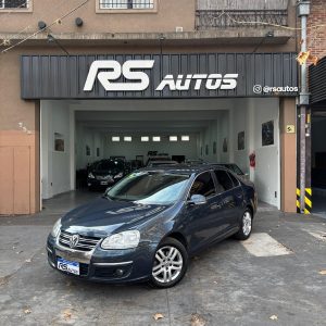 Volkswagen Vento 2.5 Luxury Wood