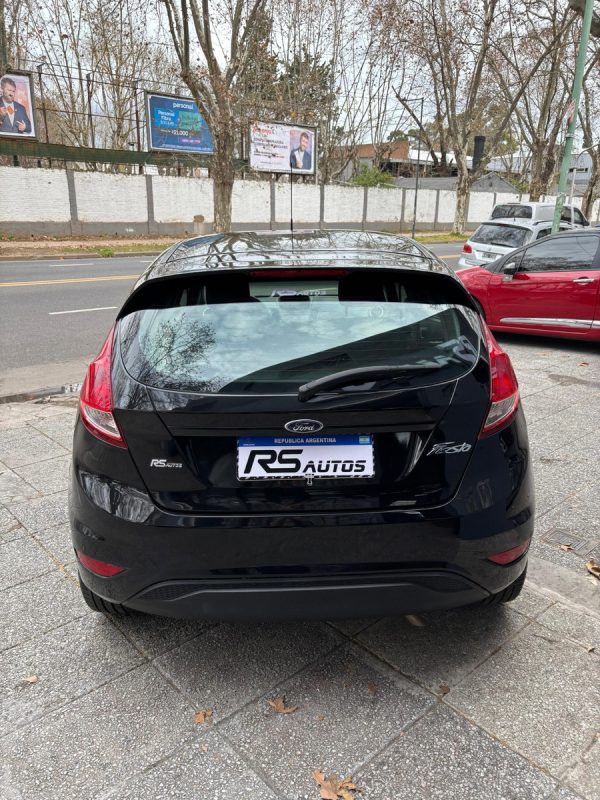 Ford Fiesta Kinetic 1.6 Se - Imagen 8