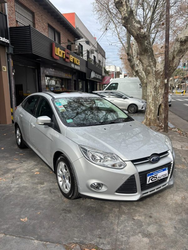 Ford Focus Iii 2.0 Sedan Se Plus At6 - Imagen 2