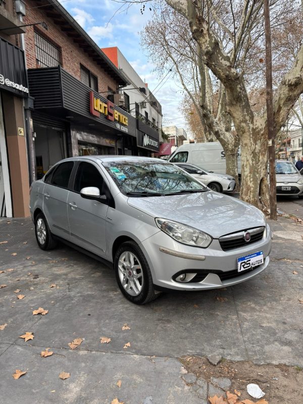 Fiat Grand Siena 1.6 Essence Dualogic 115cv - Imagen 5