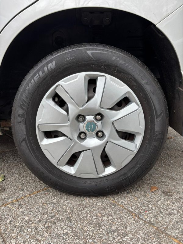 Chevrolet Spin 1.8 Lt 5as 105cv - Imagen 17