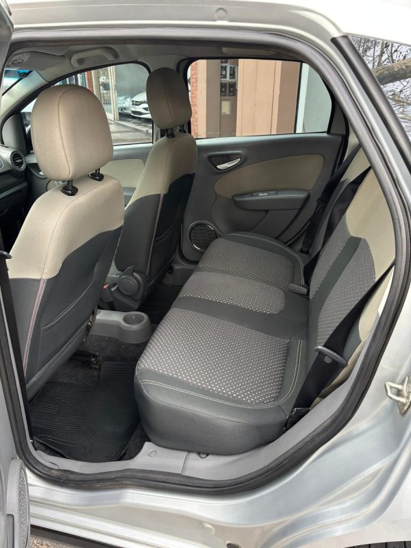 Fiat Grand Siena 1.6 Essence Dualogic 115cv - Imagen 19