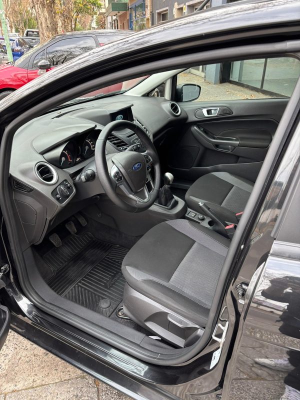 Ford Fiesta Kinetic 1.6 Se - Imagen 11