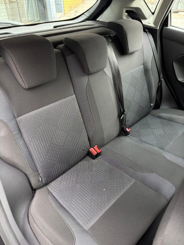 Ford Fiesta Kinetic 1.6 Se - Imagen 16