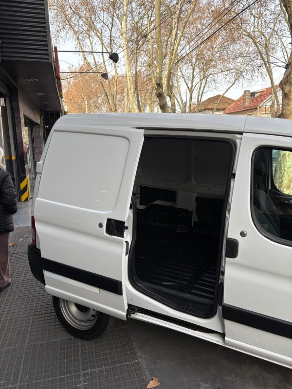 Citroën Berlingo Furgon 1.4 75cv Am53 - Imagen 13
