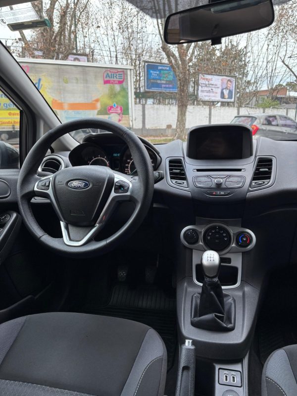 Ford Fiesta Kinetic 1.6 Se - Imagen 17