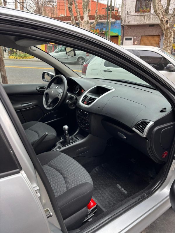 Peugeot 207 1.4 Xs - Imagen 16