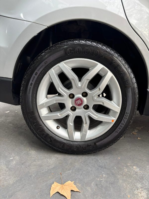 Fiat Grand Siena 1.6 Essence Dualogic 115cv - Imagen 12