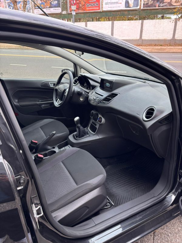 Ford Fiesta Kinetic 1.6 Se - Imagen 12
