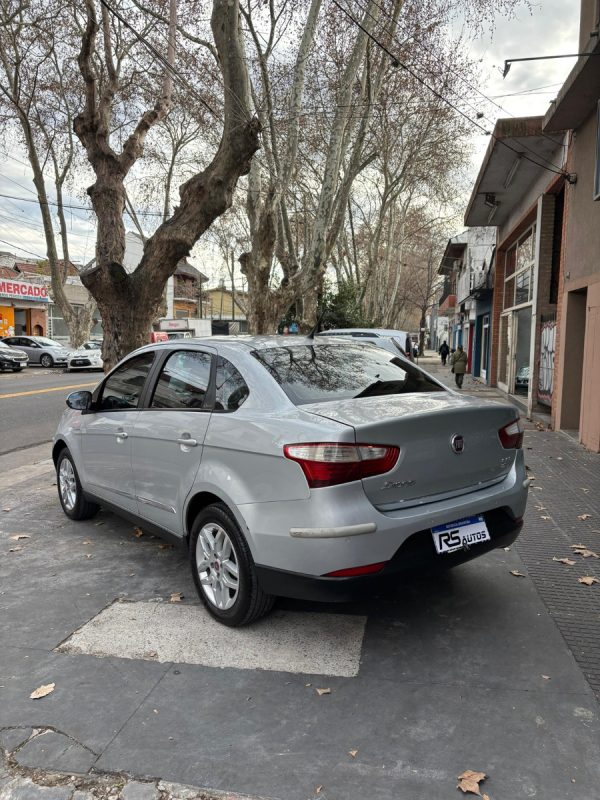 Fiat Grand Siena 1.6 Essence Dualogic 115cv - Imagen 9