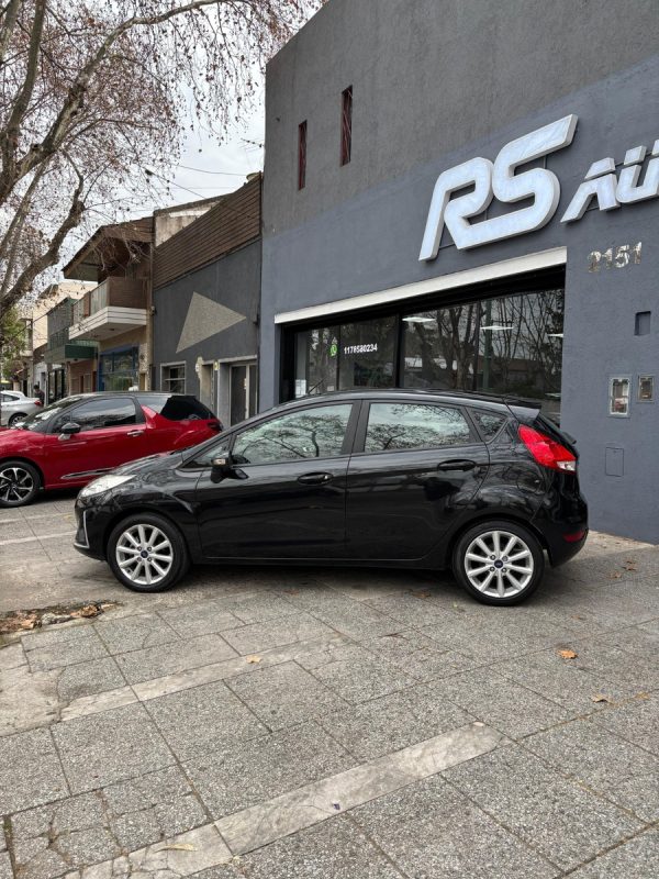 Ford Fiesta Kinetic 1.6 Se - Imagen 5
