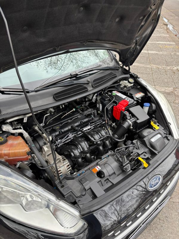 Ford Fiesta Kinetic 1.6 Se - Imagen 20