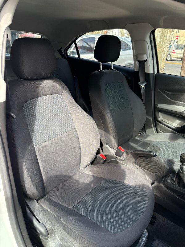 Chevrolet Onix 1.4 Joy Ls 98cv - Imagen 14
