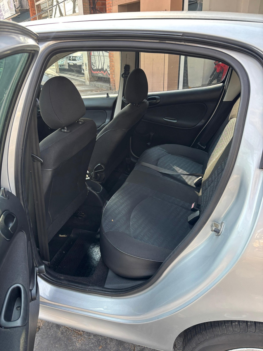 Peugeot 207 1.4 Xr - Imagen 10