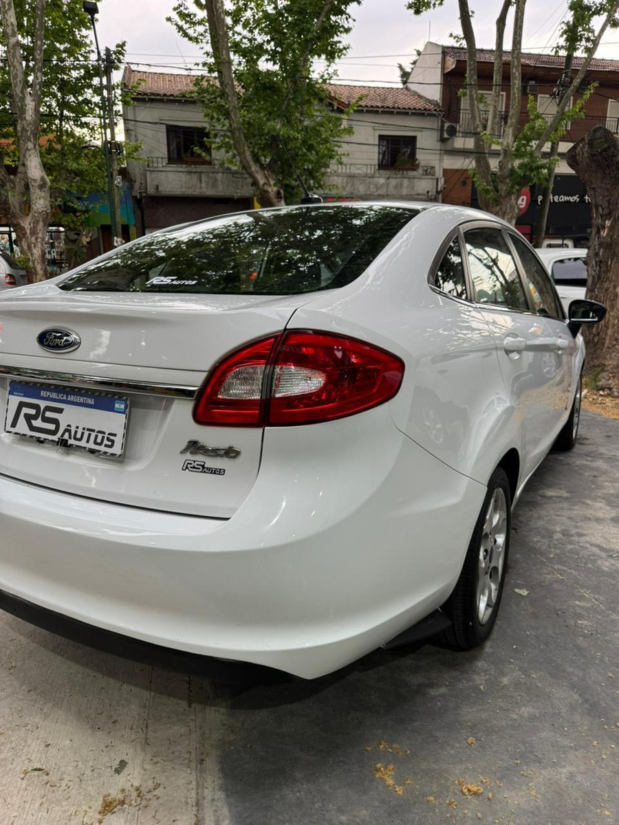 Ford Fiesta Kinetic 1.6 Design Sedan 120cv Trend Plus - Imagen 10