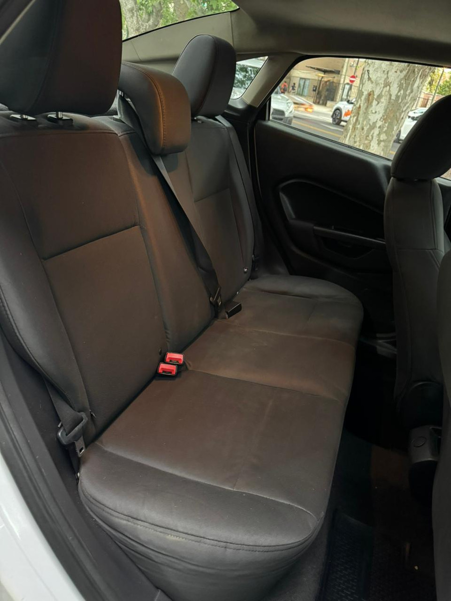 Ford Fiesta Kinetic 1.6 Design Sedan 120cv Trend Plus - Imagen 23