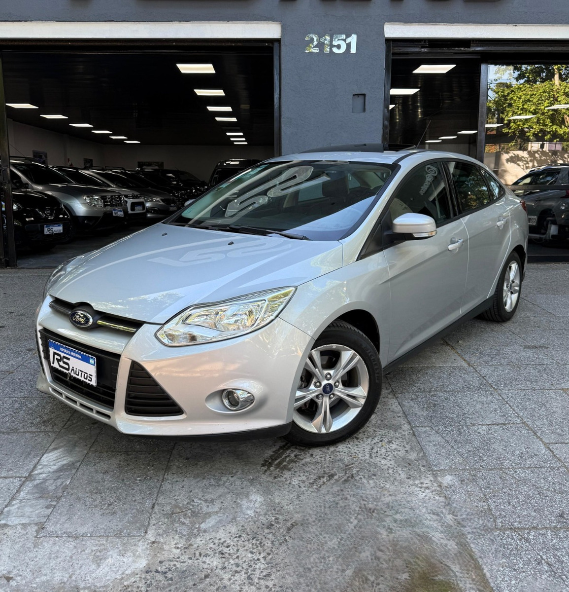 Ford Focus Iii 2.0 Sedan Se Plus At6 - Imagen 2