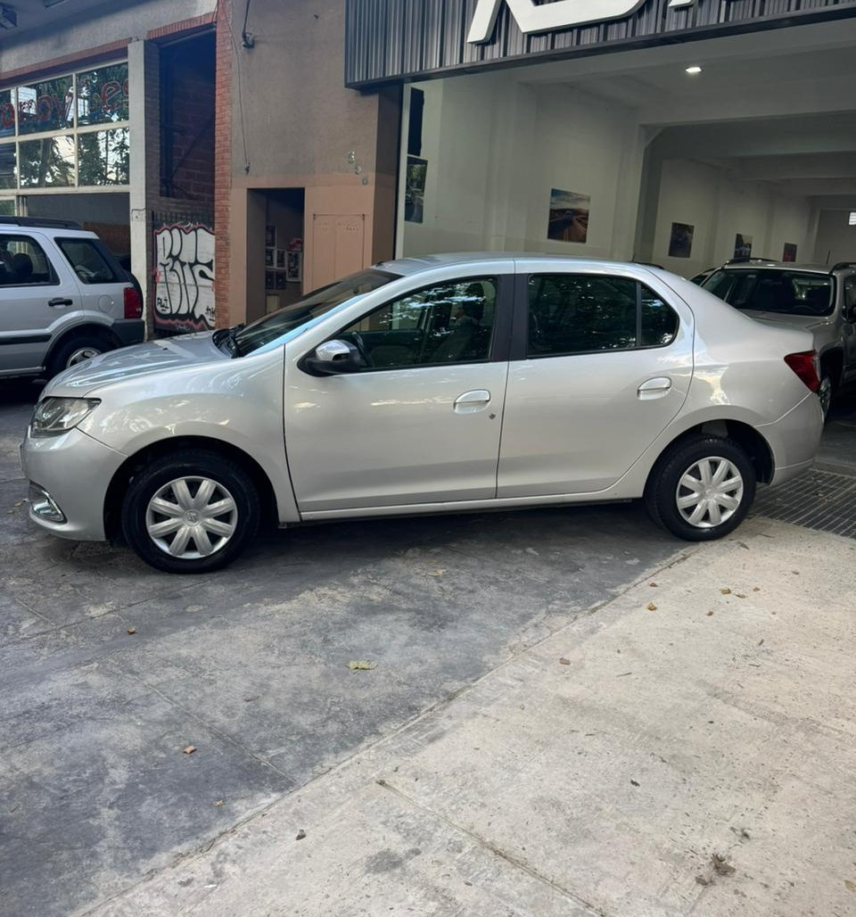 Renault Logan 1.6 Privilege 105cv - Imagen 8