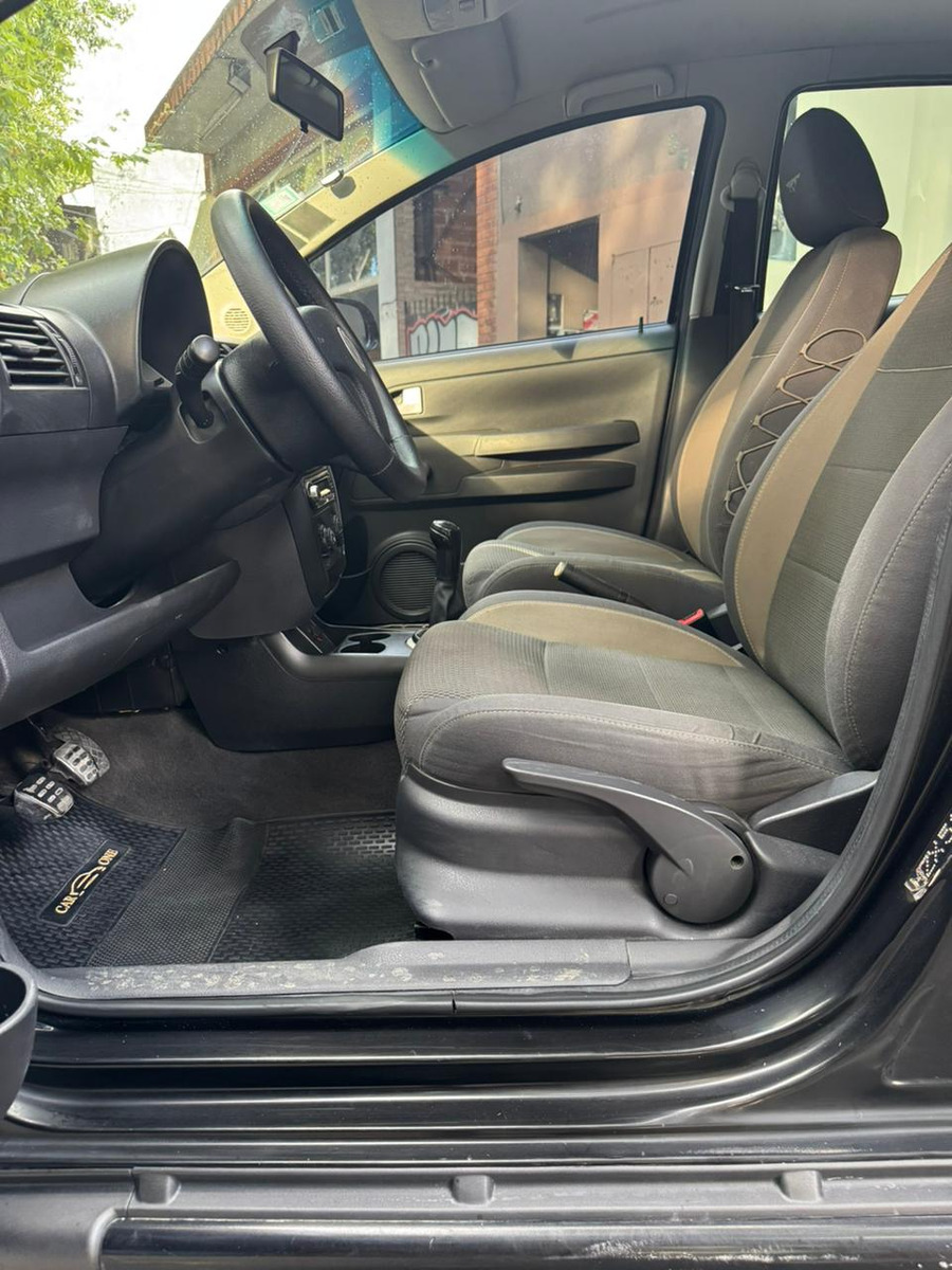 Volkswagen Crossfox 1.6 Comfortline - Imagen 13