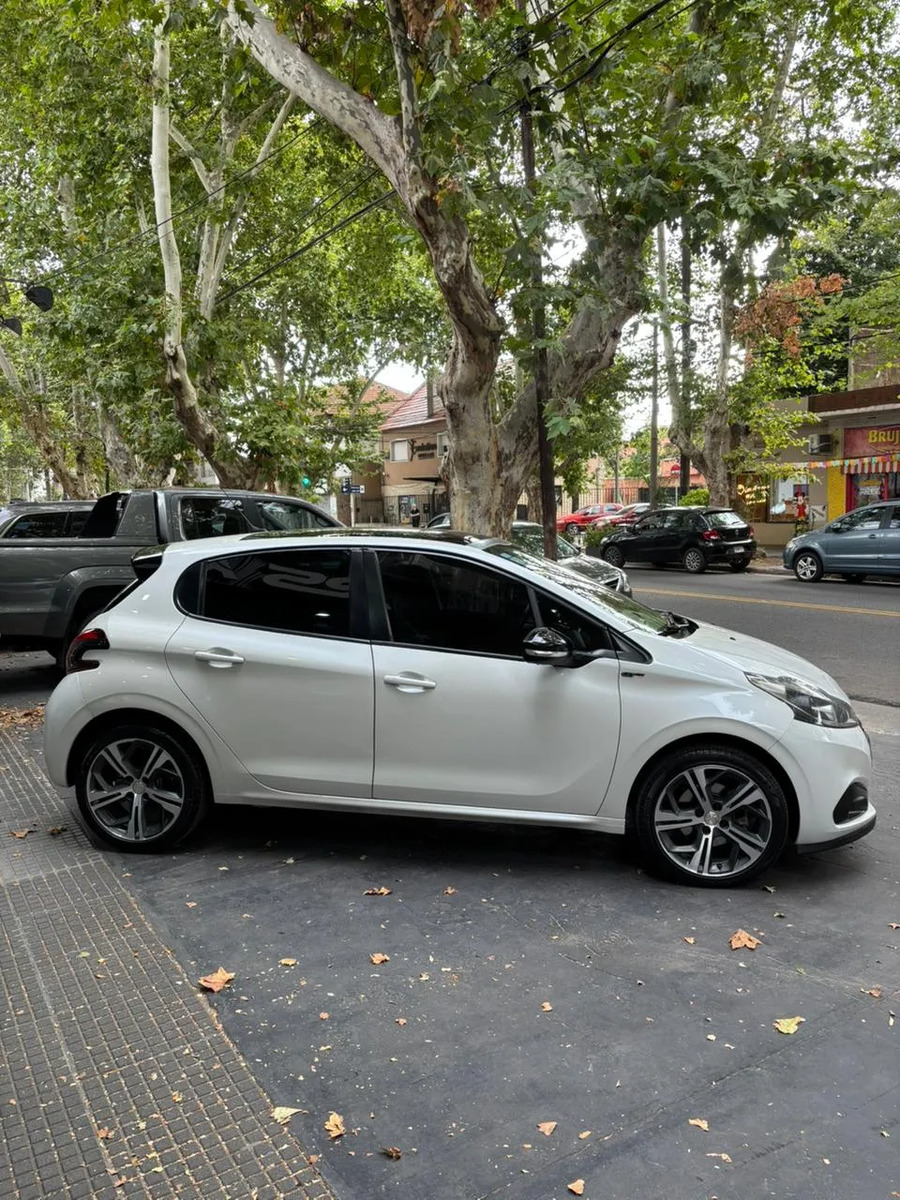 Peugeot 208 1.6 Gt Thp - Imagen 4
