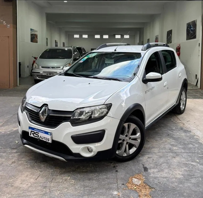 Renault Sandero Stepway 1.6 Privilege 105cv