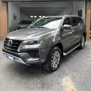 Toyota Hilux Sw4 2.8 Srx 177cv 4x4 7as 6at