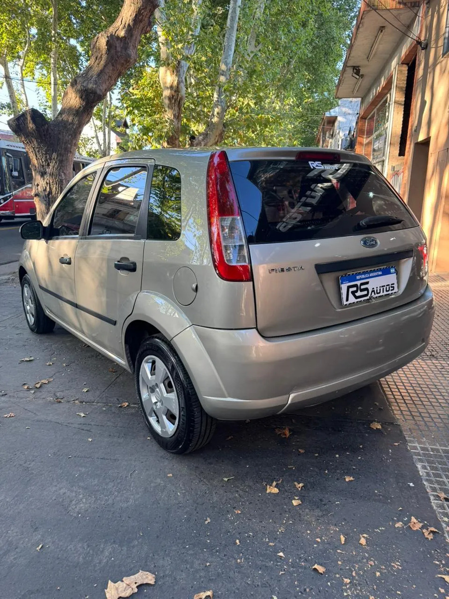 Ford Fiesta 1.6 Ambiente Mp3 - Imagen 6