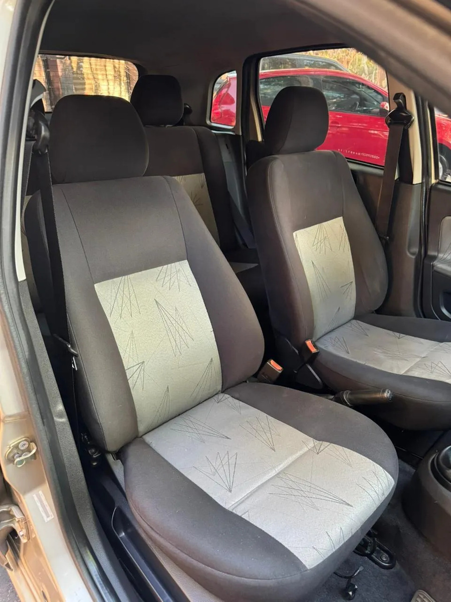 Ford Fiesta 1.6 Ambiente Mp3 - Imagen 11