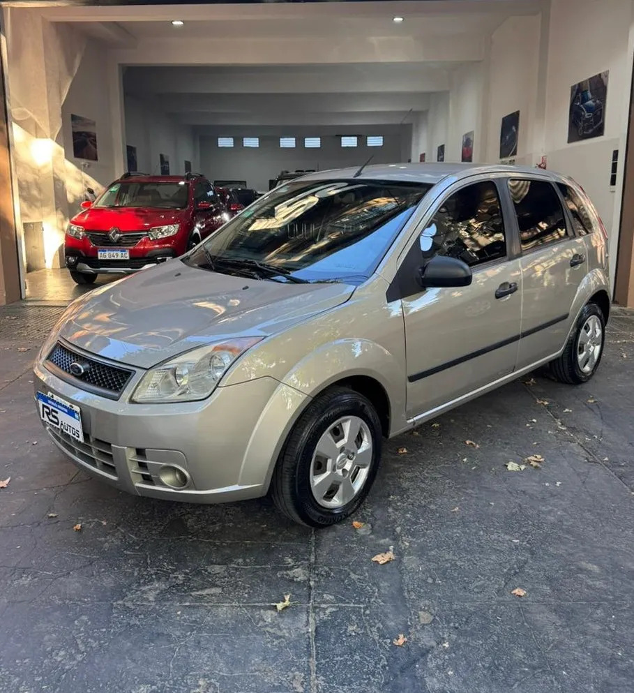 Ford Fiesta 1.6 Ambiente Mp3 - Imagen 3