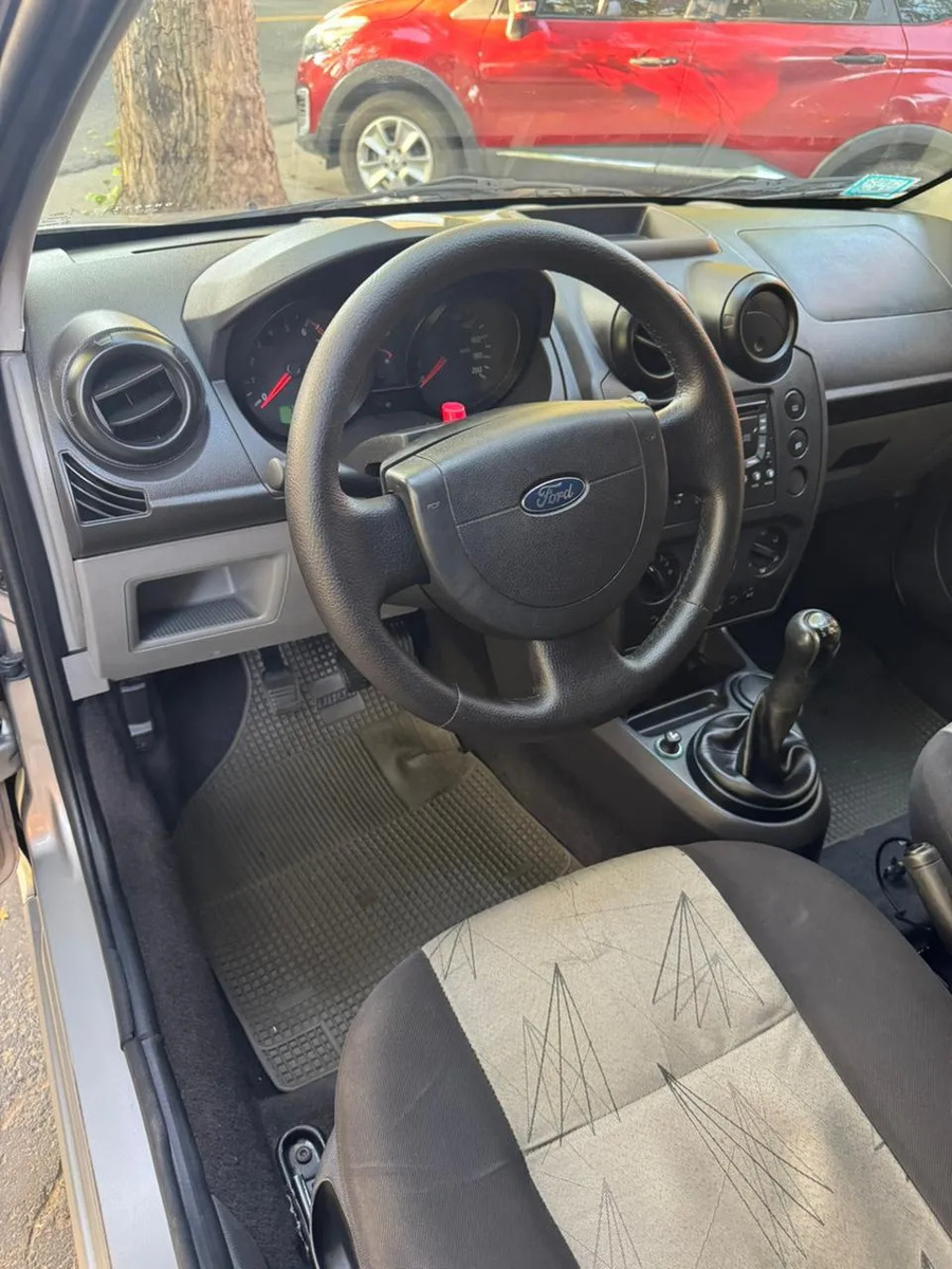 Ford Fiesta 1.6 Ambiente Mp3 - Imagen 14
