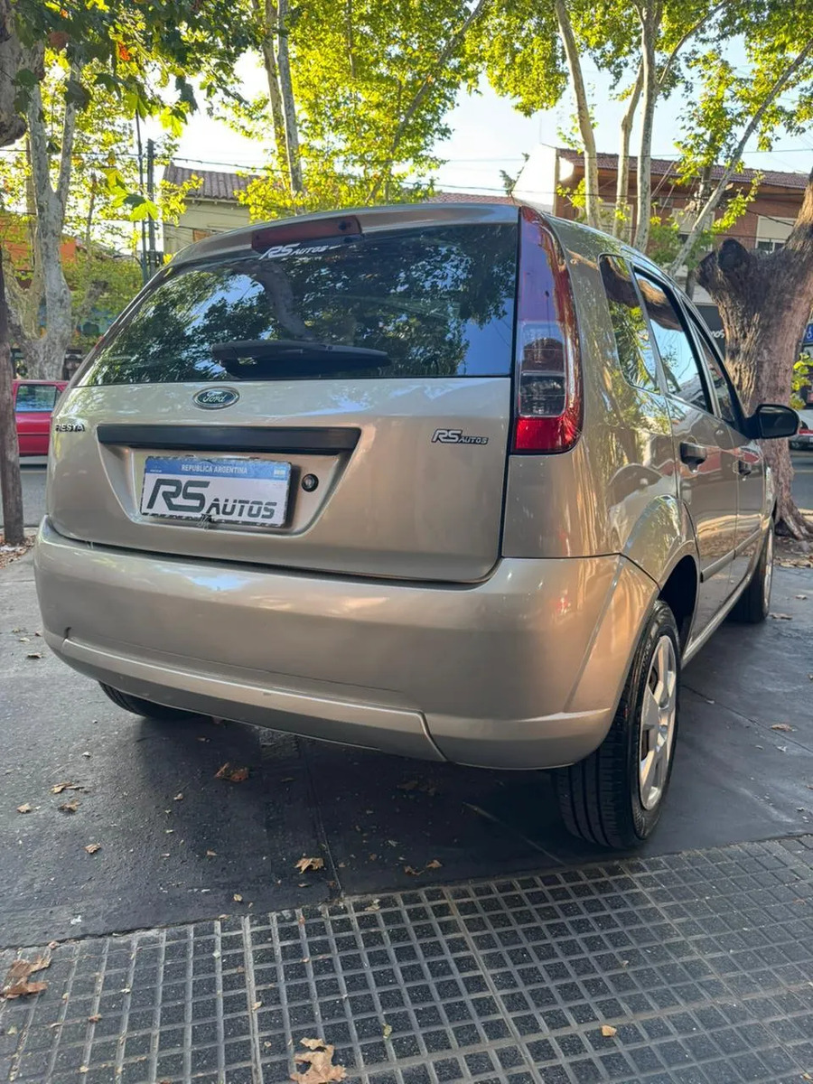 Ford Fiesta 1.6 Ambiente Mp3 - Imagen 9