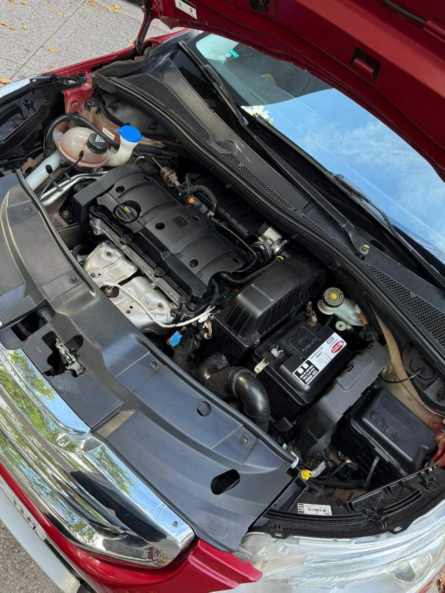 Peugeot 2008 1.6 Active - Imagen 18