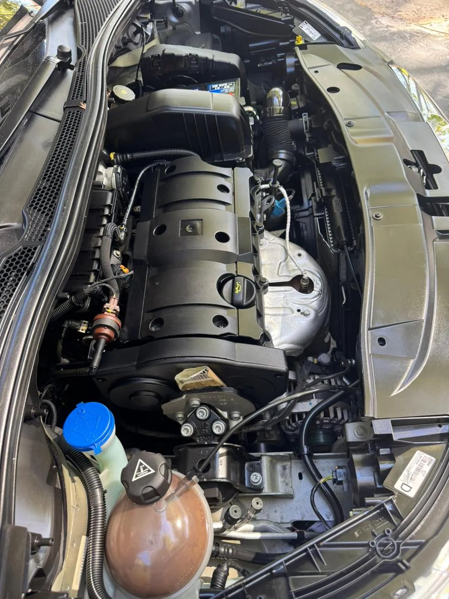 Peugeot 2008 1.6 Active - Imagen 18