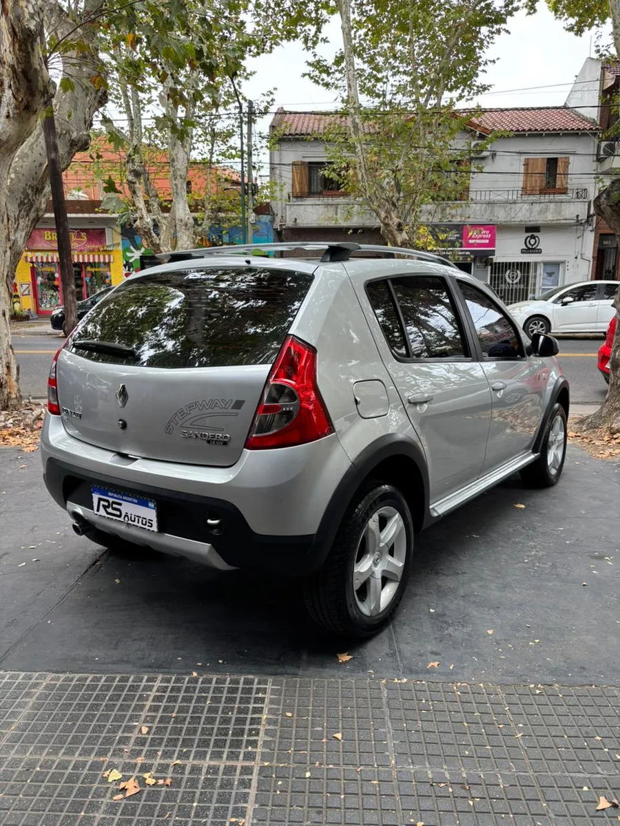 Renault Sandero Stepway 1.6 Confort 105cv - Imagen 12
