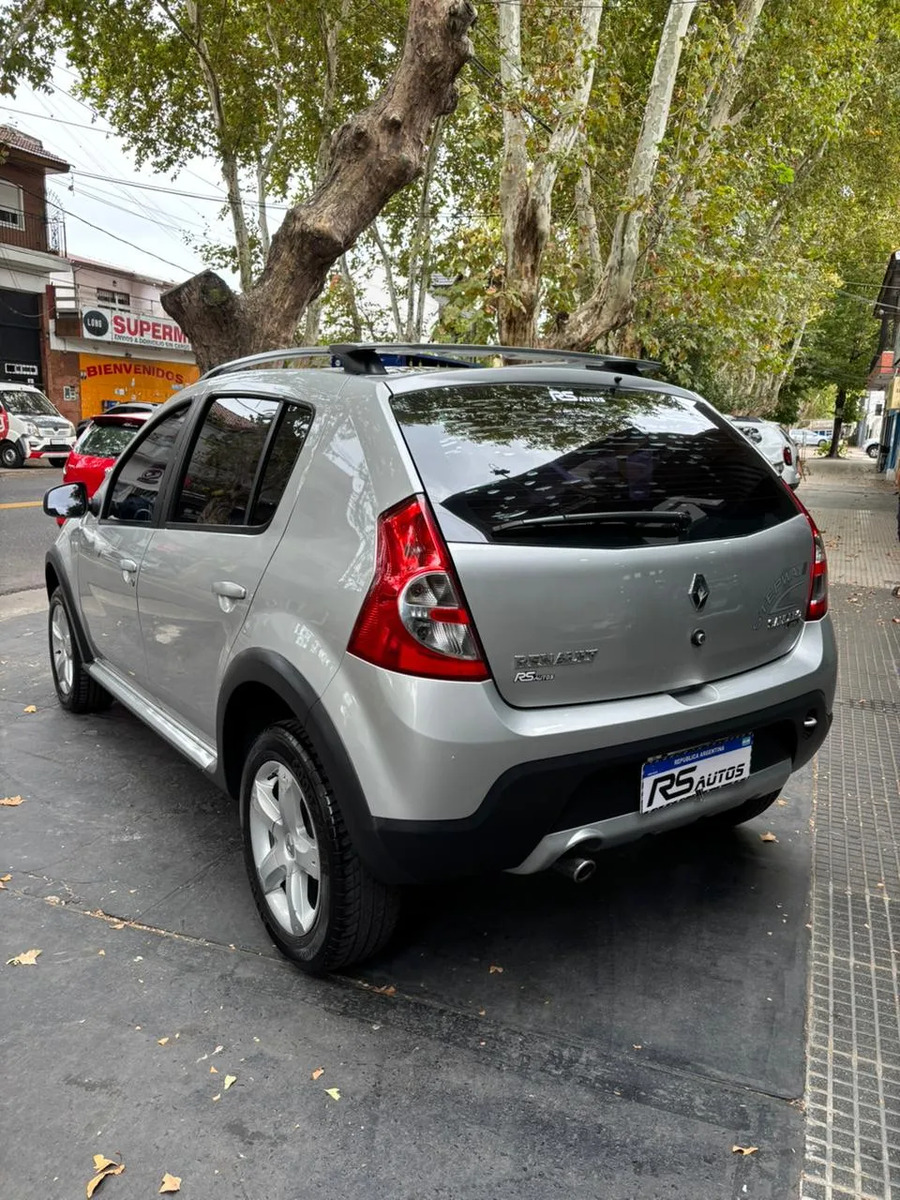Renault Sandero Stepway 1.6 Confort 105cv - Imagen 6