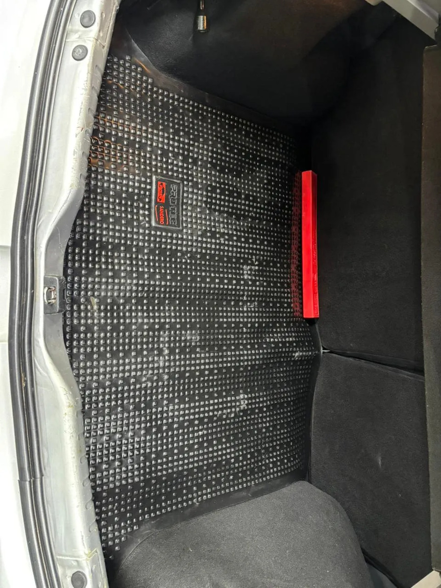 Renault Sandero Stepway 1.6 Confort 105cv - Imagen 10