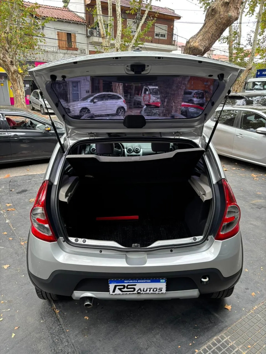 Renault Sandero Stepway 1.6 Confort 105cv - Imagen 9