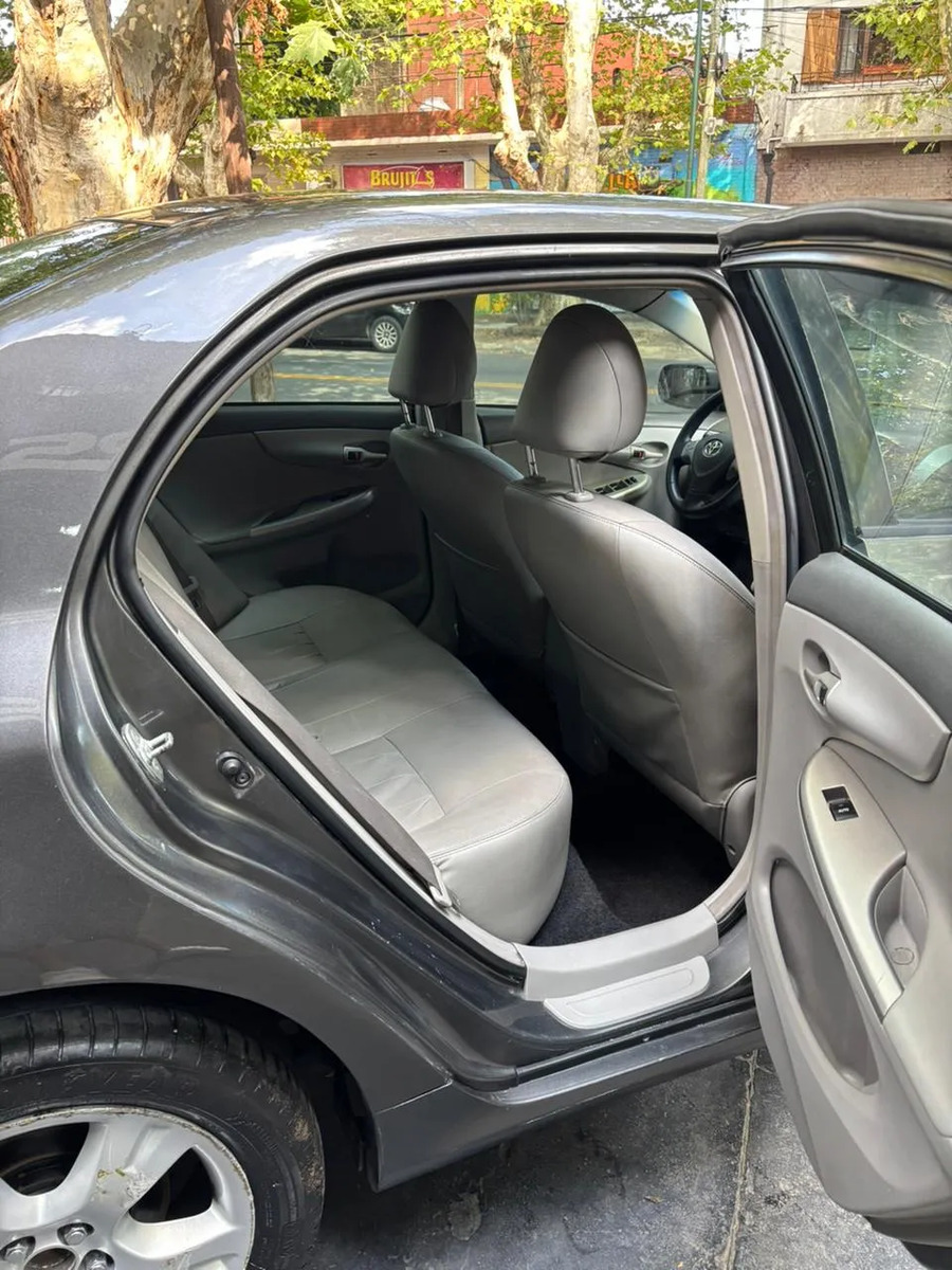 Toyota Corolla 1.8 Xei At Pack - Imagen 17