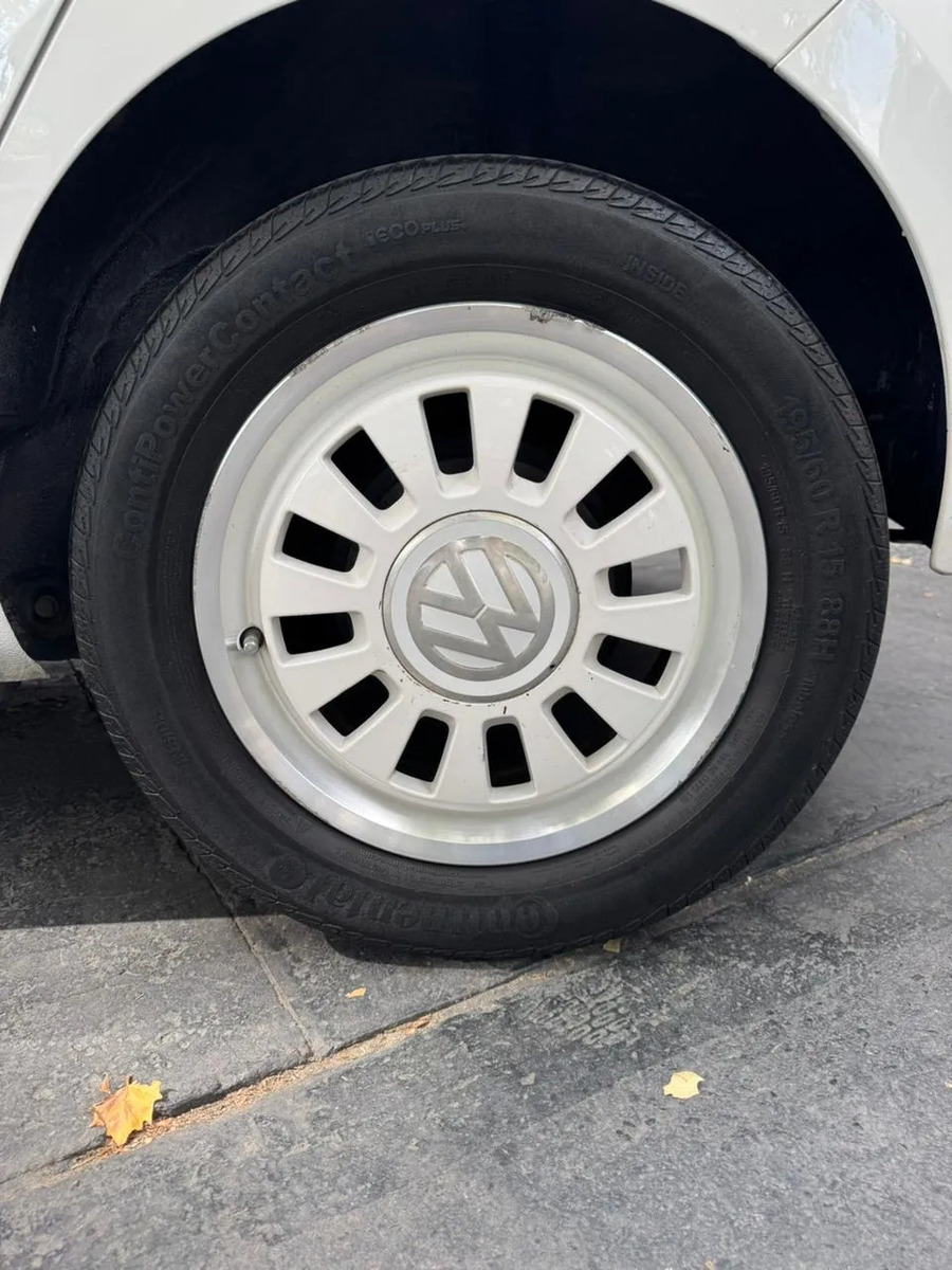 Volkswagen Up! 1.0 White Up 75cv - Imagen 7