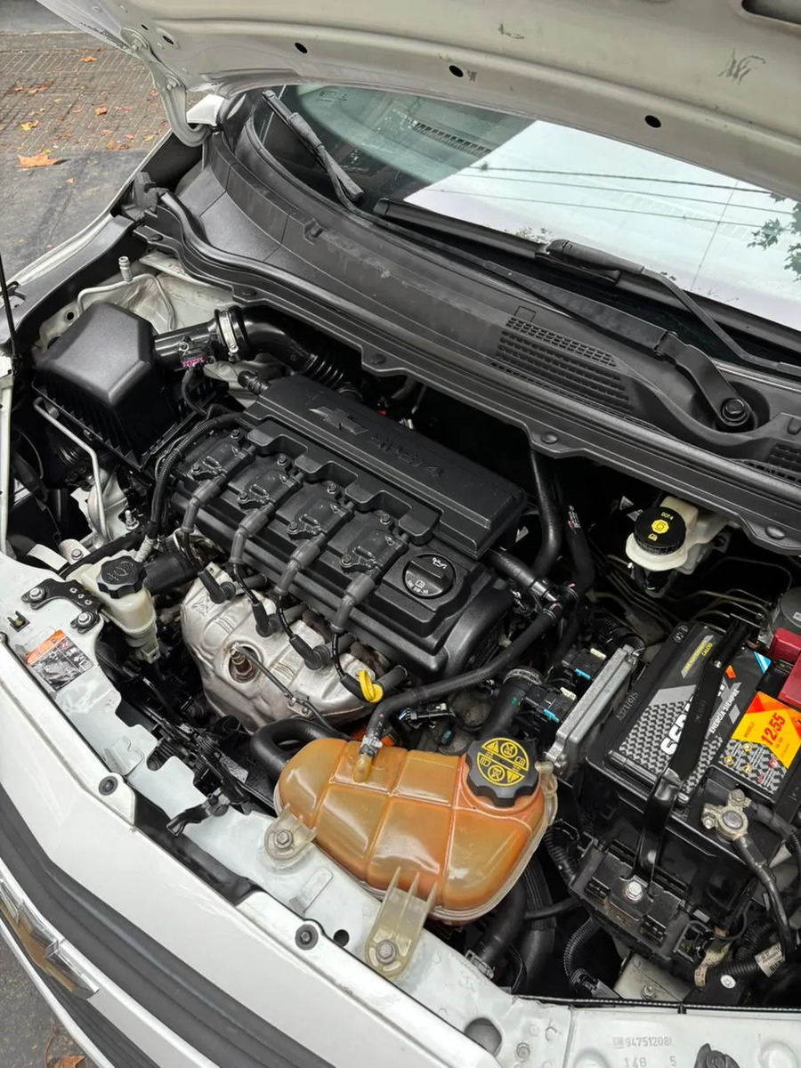 Chevrolet Onix 1.4 Lt Mt 98cv - Imagen 23