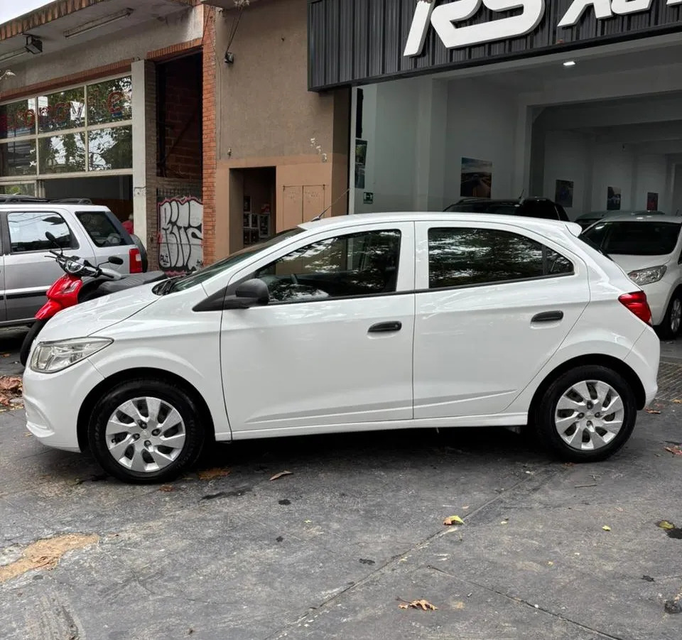 Chevrolet Onix 1.4 Lt Mt 98cv - Imagen 5